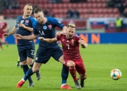 米兰体育入口-捷克对阵斯洛伐克展开激烈角逐