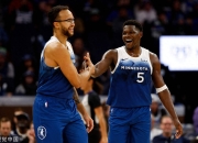 米兰捕鱼-警察大胜老鹰，唐斯压哨救主