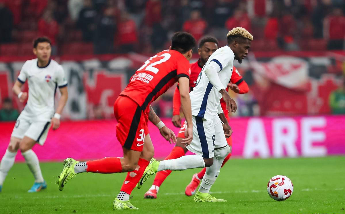 中超四轮战罢，恒大与上港领跑积分榜