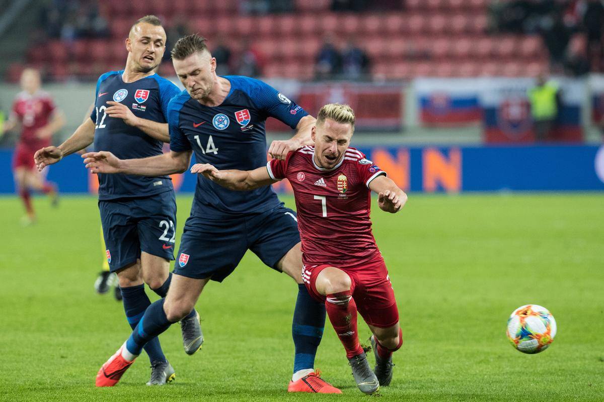 捷克对阵斯洛伐克展开激烈角逐