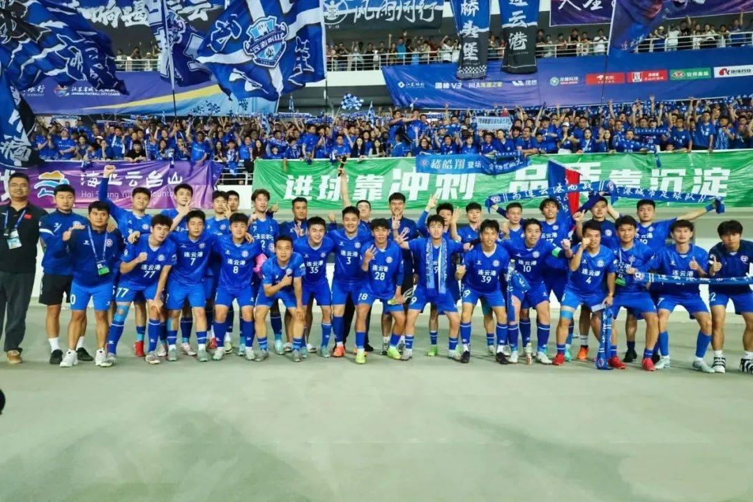 关于足球盛宴持续进行，赛况扣人心弦的信息