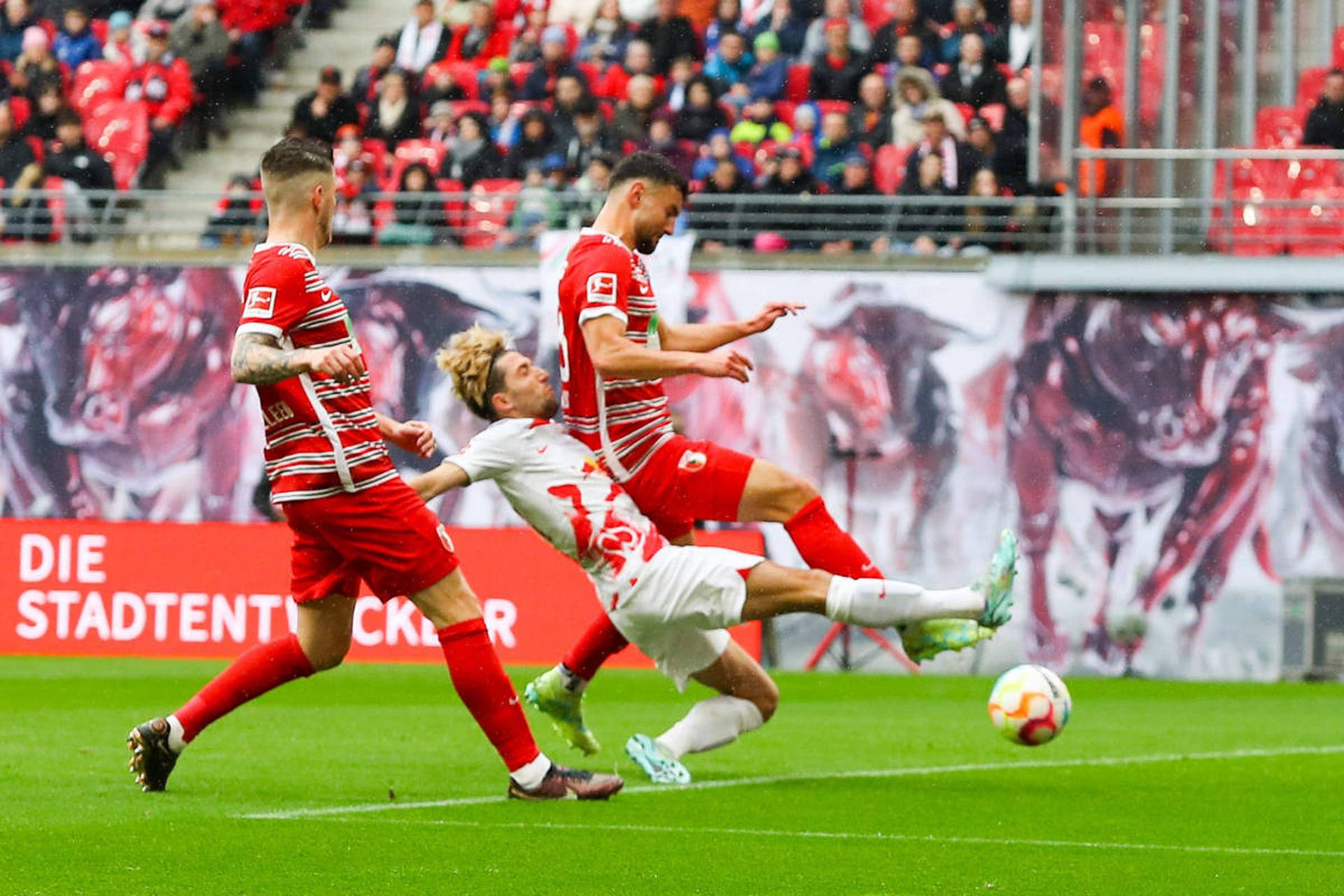 关于荷兰阿贾克斯主场战胜亚特兰大的信息