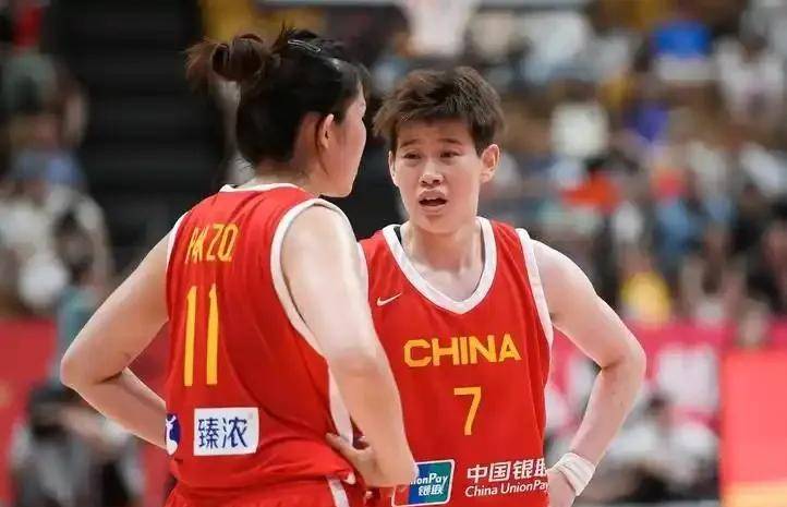 精彩比赛不容错过，中国队员表现抢眼