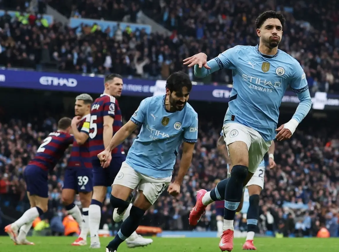 曼联战绩稳固，斯托克城虎视眈眈的简单介绍