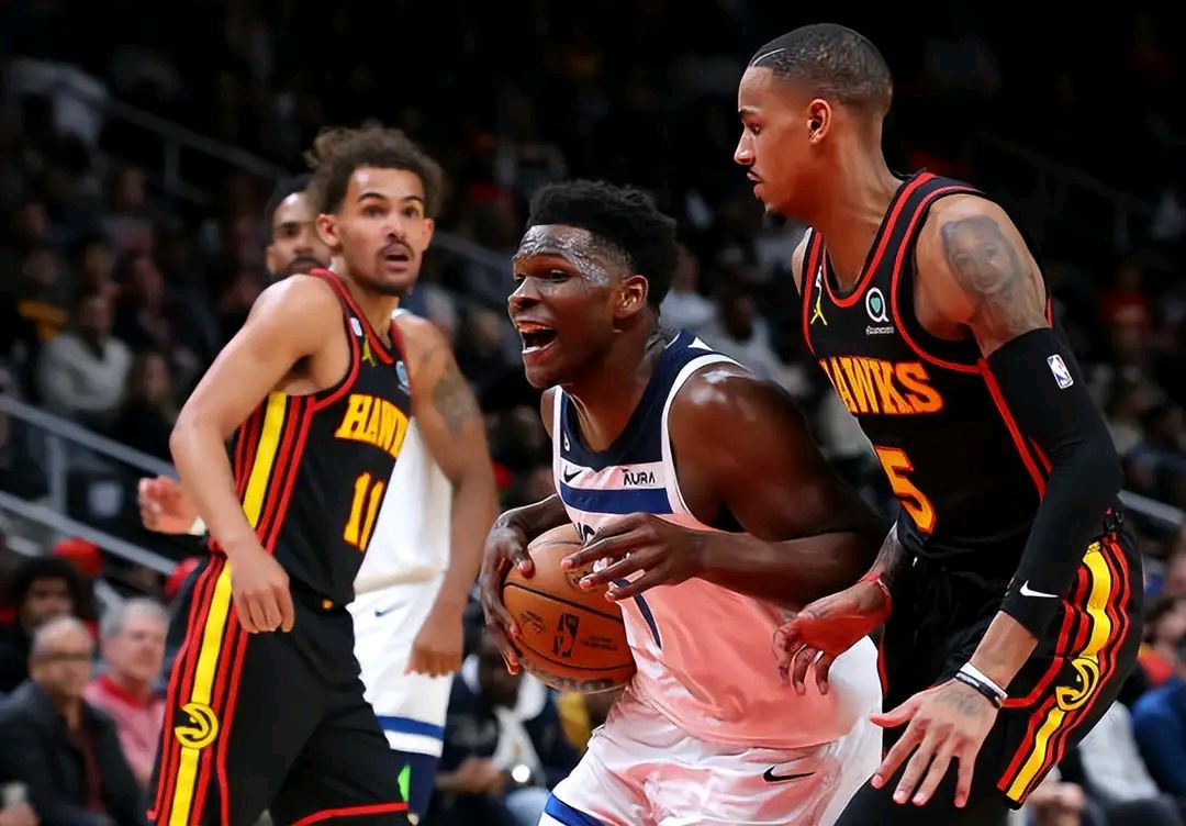 警察大胜老鹰，唐斯压哨救主